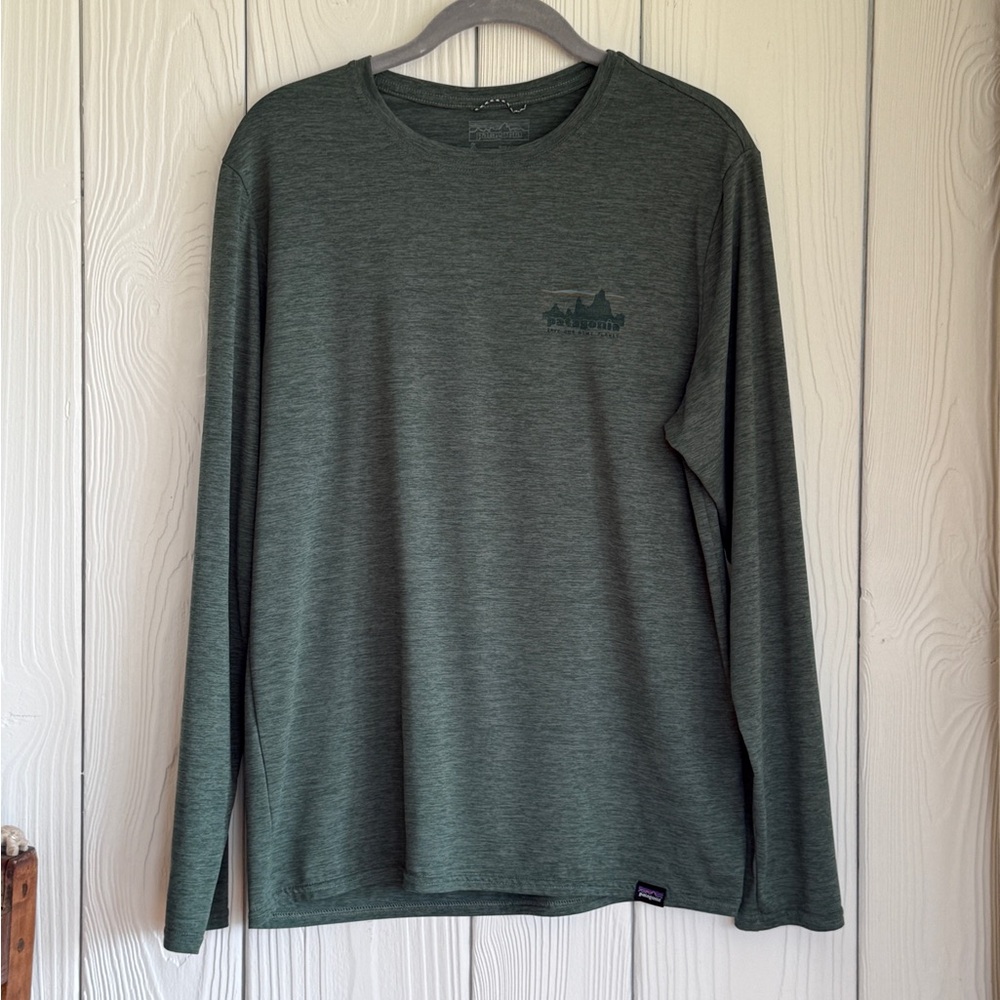 Men’s Patagonia Capilene long sleeve tee size small